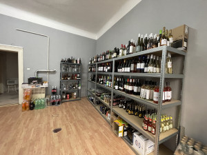 Shop for Rent in Rozsa utca