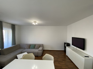 Bright 1-Bedroom Apartment with Balcony in Márton utca