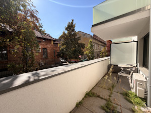 Modern 1-Bedroom Flat with Balcony on Corvin Promenade