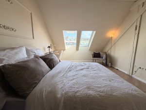 3-Bedroom Luxury Apartment on Szervita Square