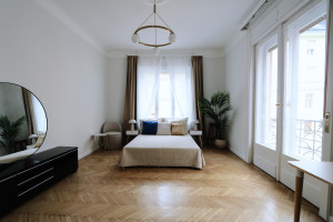 Elegant Corner Residence in Wesselényi utca