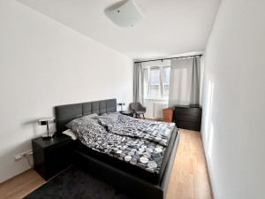 2-Bedroom Apartment with Terrace in Dob utca