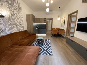 Renovated 2-Bedroom Apartment in the Heart of Downtown Budapest