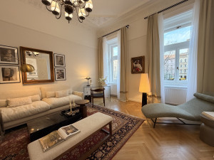 2-Bedroom Apartment with Budapest Eye View