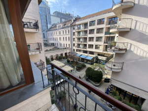 Bright apartment with large balcony in prime District 7 location