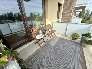 2-Bedroom Modern Apartment with Terrace, Garage and Storage