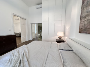 2-Bedroom Apartment on Október 6. utca