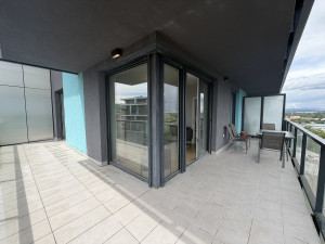 2-Bedroom Corner Apartment with Garage in Waterfront City Complex