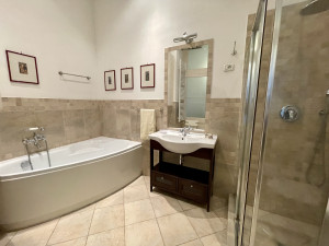 Charming 2-Bedroom Apartment near the National Museum