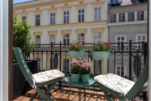 2-Bedroom Apartment with Balcony