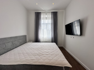 Newly Renovated 2-Bedroom Apartment on Teréz Boulevard