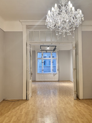 1-Bedroom Apartment 5-minute walk to Danube
