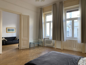 1- Bedroom Apartment with Balcony on Gutenberg tér