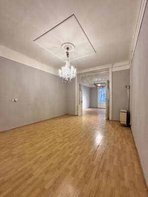 1-Bedroom Apartment 5-minute walk to Danube