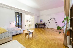 1-Bedroom Apartment in Historic Villa