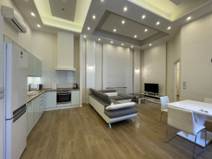 2-Bedroom Flat for Rent in Báthory utca