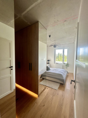 2-Bedroom Modern Apartment with Terrace, Garage and Storage