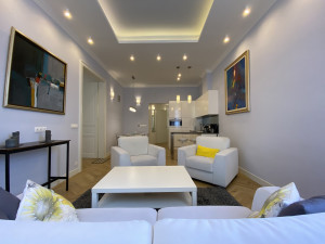 2-Bedroom Flat with Balcony in Ráday utca