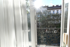 2-Bedroom Apartment with Balcony on Bajcsy-Zsilinszky út