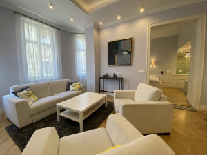 2-Bedroom Flat with Balcony in Ráday utca
