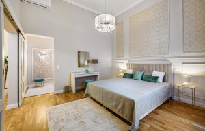 2-Bedroom Apartment 5 minutes walk from Parliament