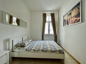 2-Bedroom Apartment in Király utca