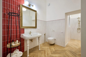 2-Bedroom Designer Apartment Near Parliament