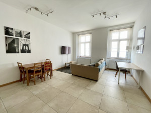 2-Bedroom Apartment in Király utca