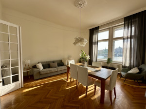 Panoramic 100 m² Danube View Apartment on Belgrád Rakpart