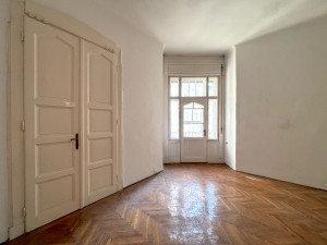 2-Bedroom Apartment with Balcony near Parliament