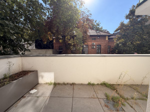 Modern 1-Bedroom Flat with Balcony on Corvin Promenade