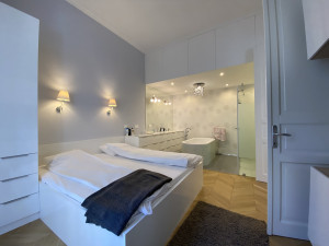 2-Bedroom Flat with Balcony in Ráday utca