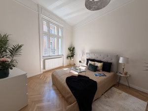 2-Bedroom Fully Renovated Apartment with Balcony