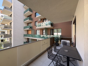 Modern 2-Bedroom Apartment with Terrace & Garage
