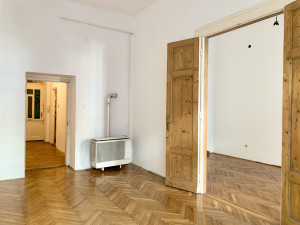 1-Bedroom Apartment with Balcony in Peterdy utca