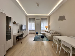1-Bedroom Sunny Apartment with Balcony