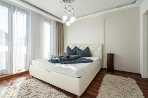 3-Bedroom Penthouse with Terrace