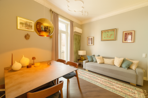 1-Bedroom Stylish Parkview Apartment with Balcony