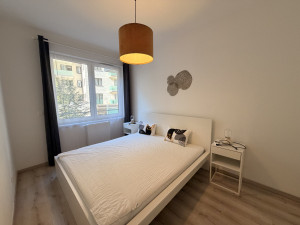 Modern 1-Bedroom Flat on Corvin Promenade