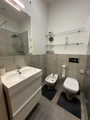 1-Bedroom Apartment with Balcony in Vörösmarty utca