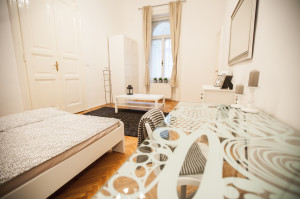 4-Bedroom Apartment with balcony on Grand Boulevard