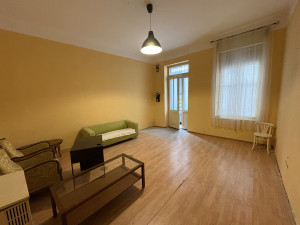 Shop for Rent in Rozsa utca