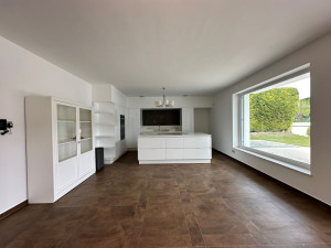 4-Bedroom Villa with Views to Pilis Hills