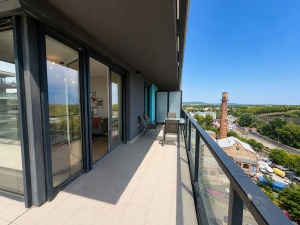 2-Bedroom Corner Apartment with Garage in Waterfront City Complex