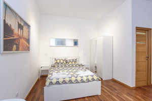 Bright Studio Flat in City Center.