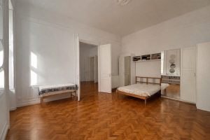 1-Bedroom Apartment on Liszt Ferenc Sqare