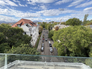 Elegant 3-Bedroom Duplex with Balcony & City Views.