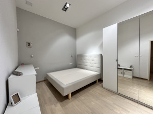 1-Bedroom Apartment with Balcony in Vörösmarty utca