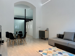 Stylish & Bright 1-Bedroom Apartment near Oktogon