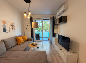 Modern 1-Bedroom Flat on Corvin Promenade
